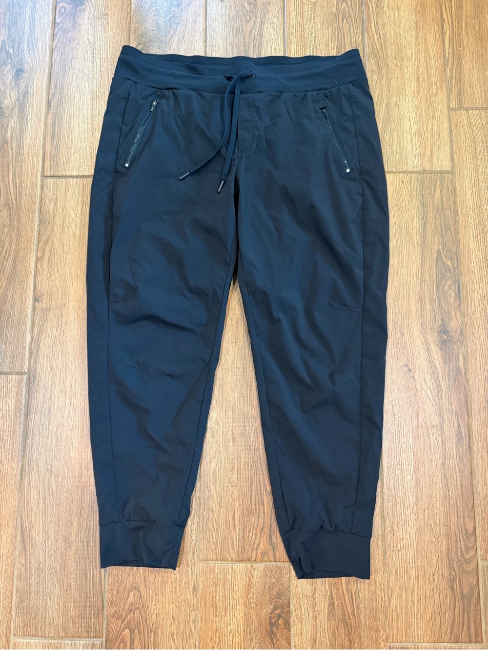 Athleta Women’s Black Jogger Pants Pockets Zip Pocket Drawstring Size 16